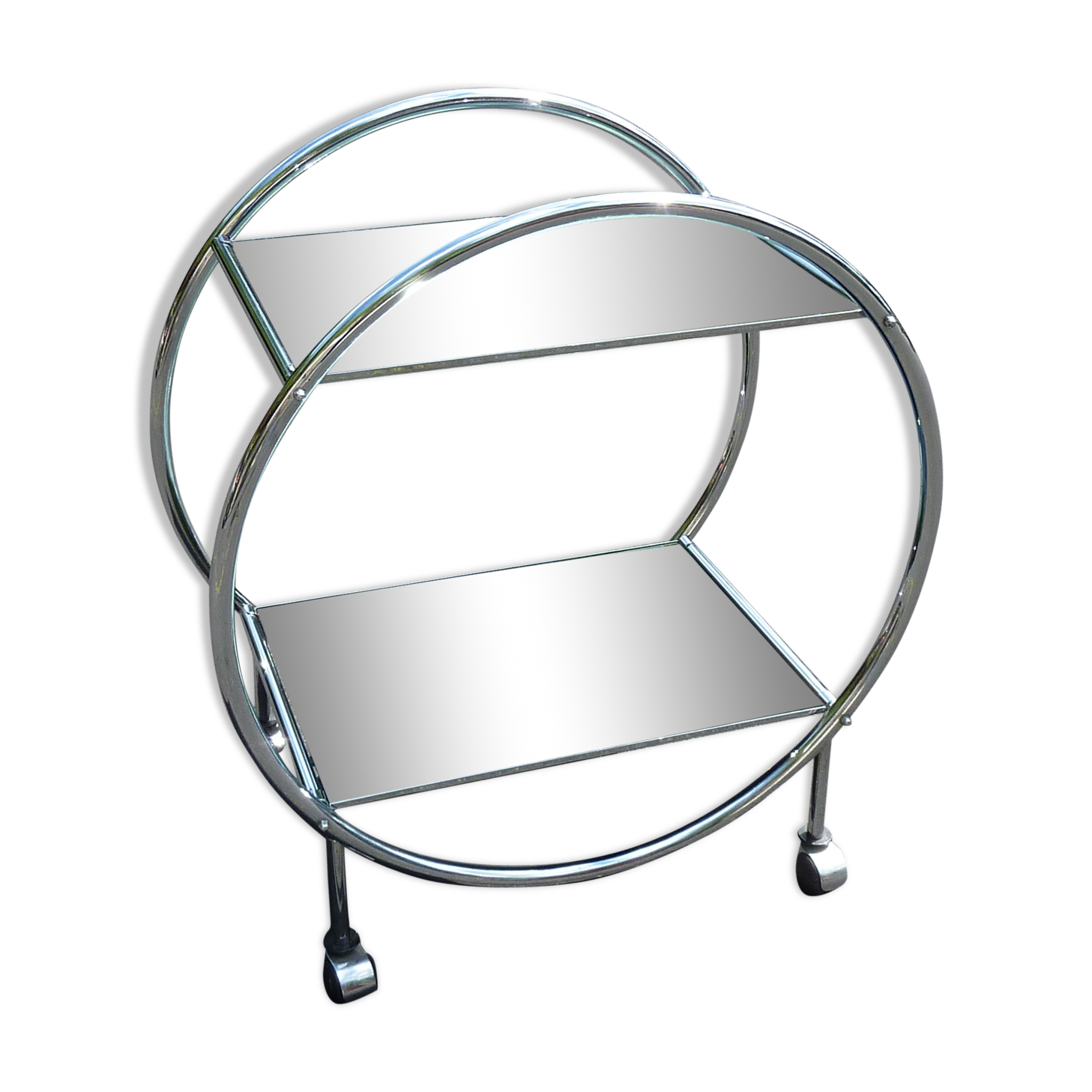 Rolling dessert 2 tinted mirror trays and chrome metal support in a circle