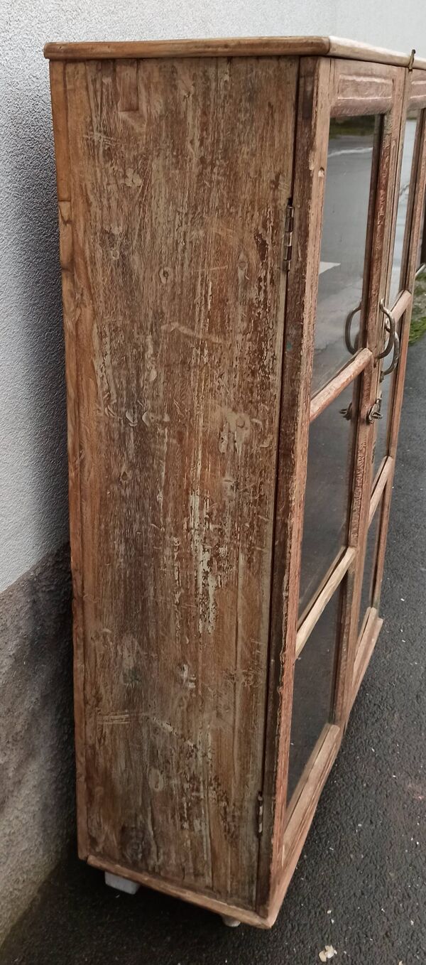 Armoire ancienne vitrée