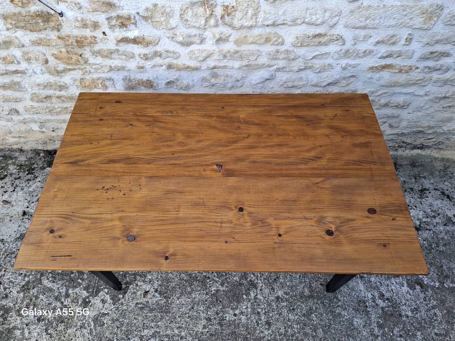 Farm table
