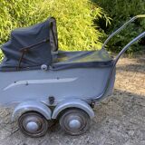 Vintage pram stroller from the 30s and 40s