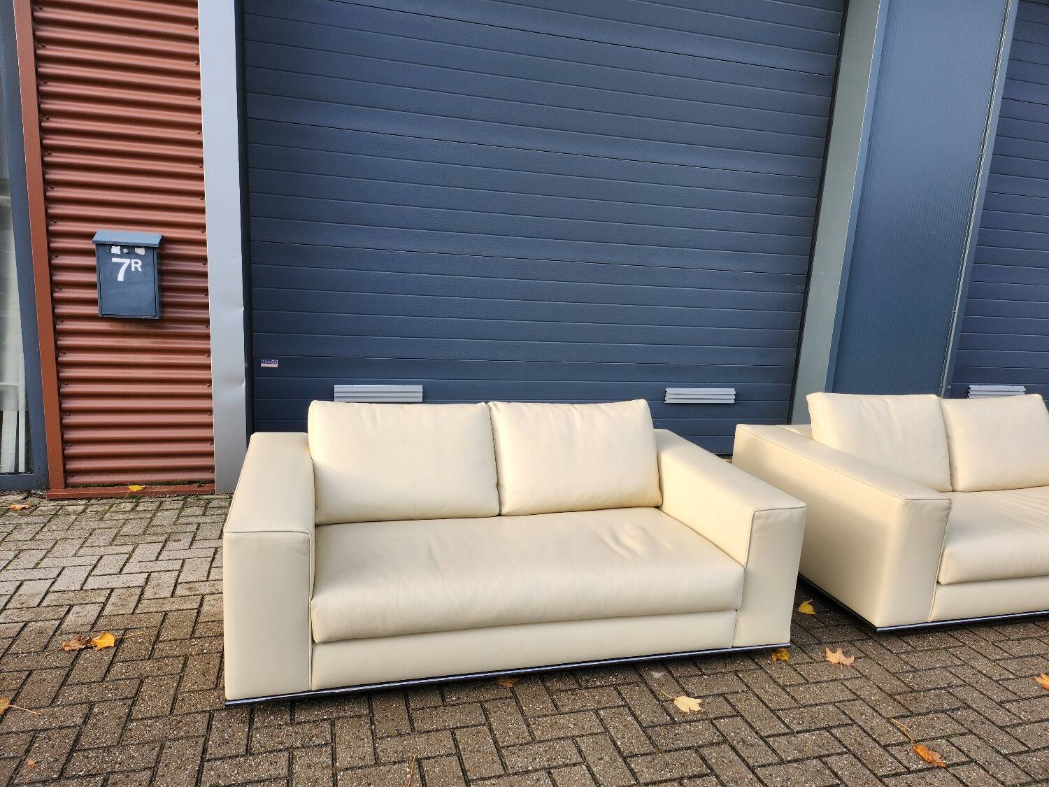 Minotti - Hamilton 2-seater sofa in beige leather (2x)