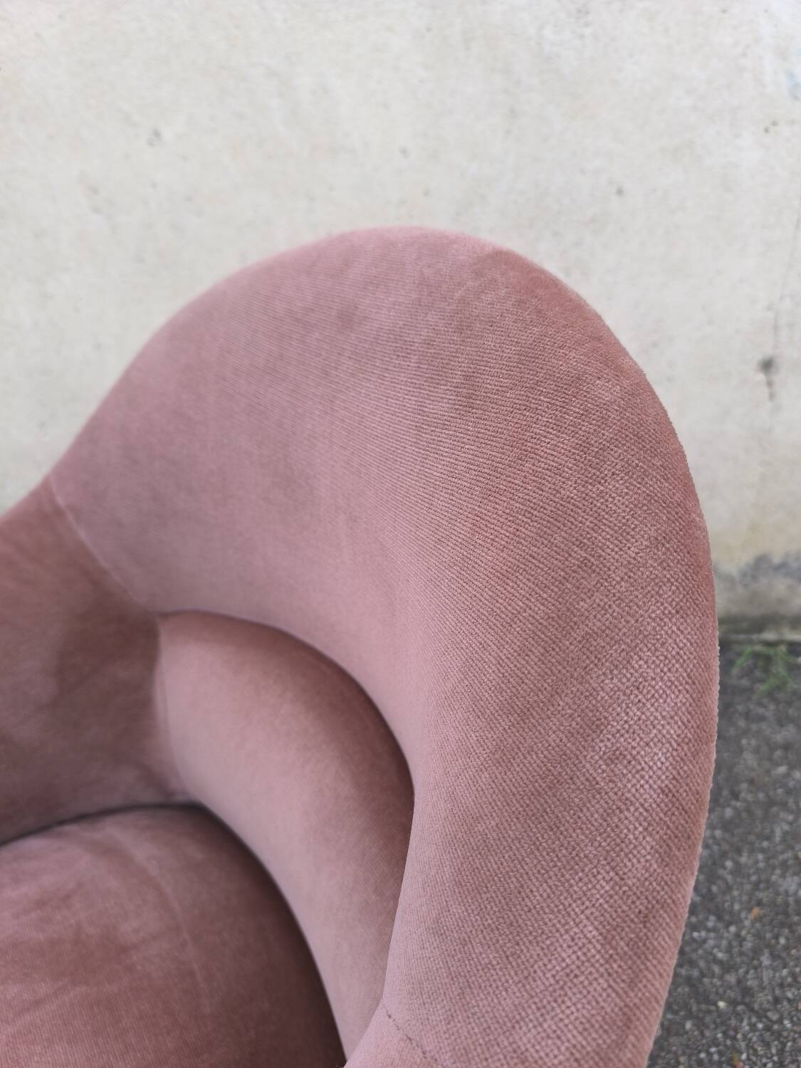 Pink velvet convertible armchair