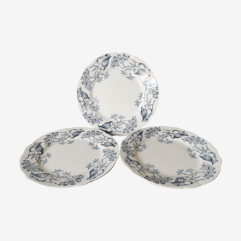 Longchamp lilac plates