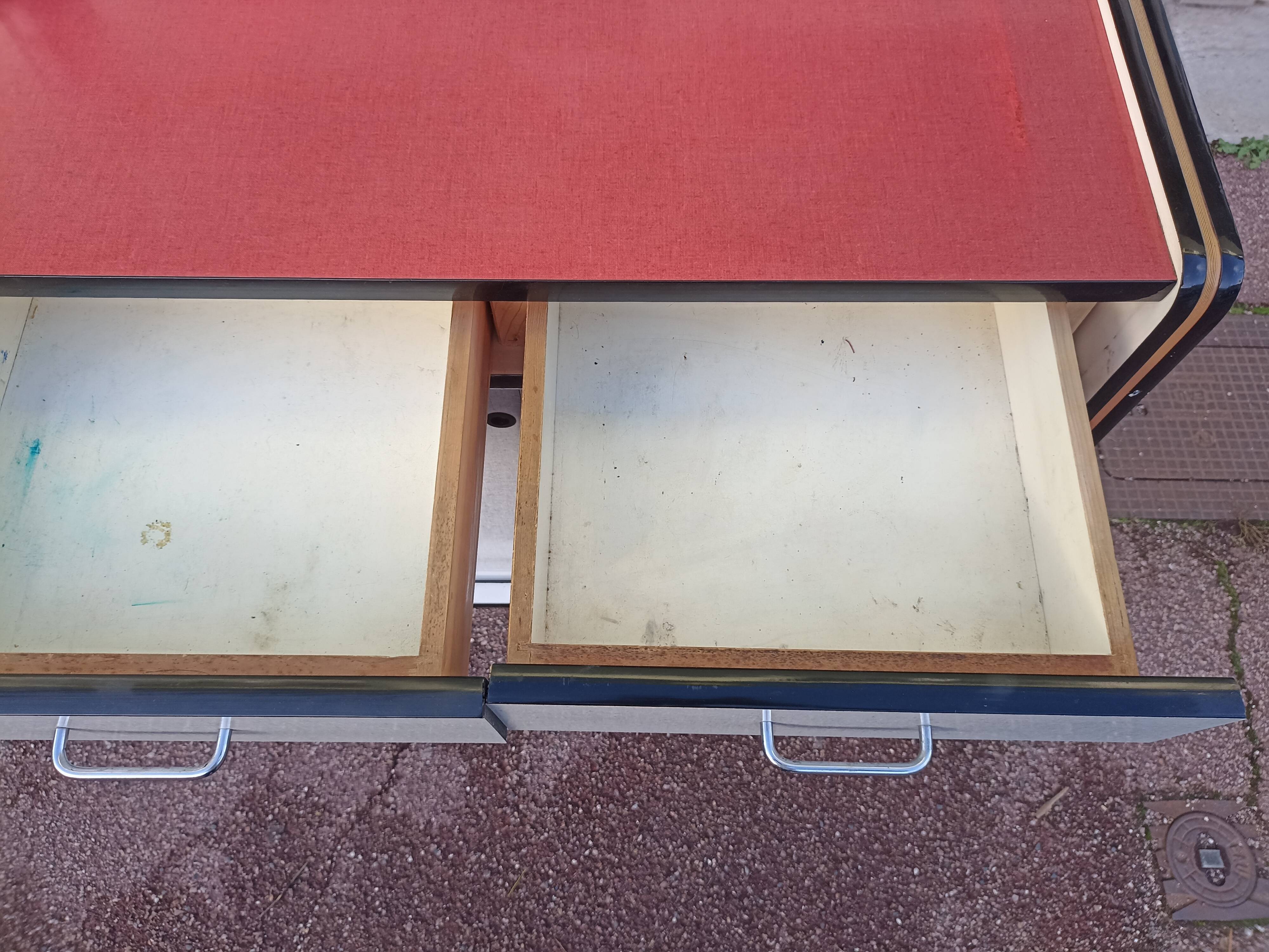 Buffet formica rouge blanc gris - année 1960