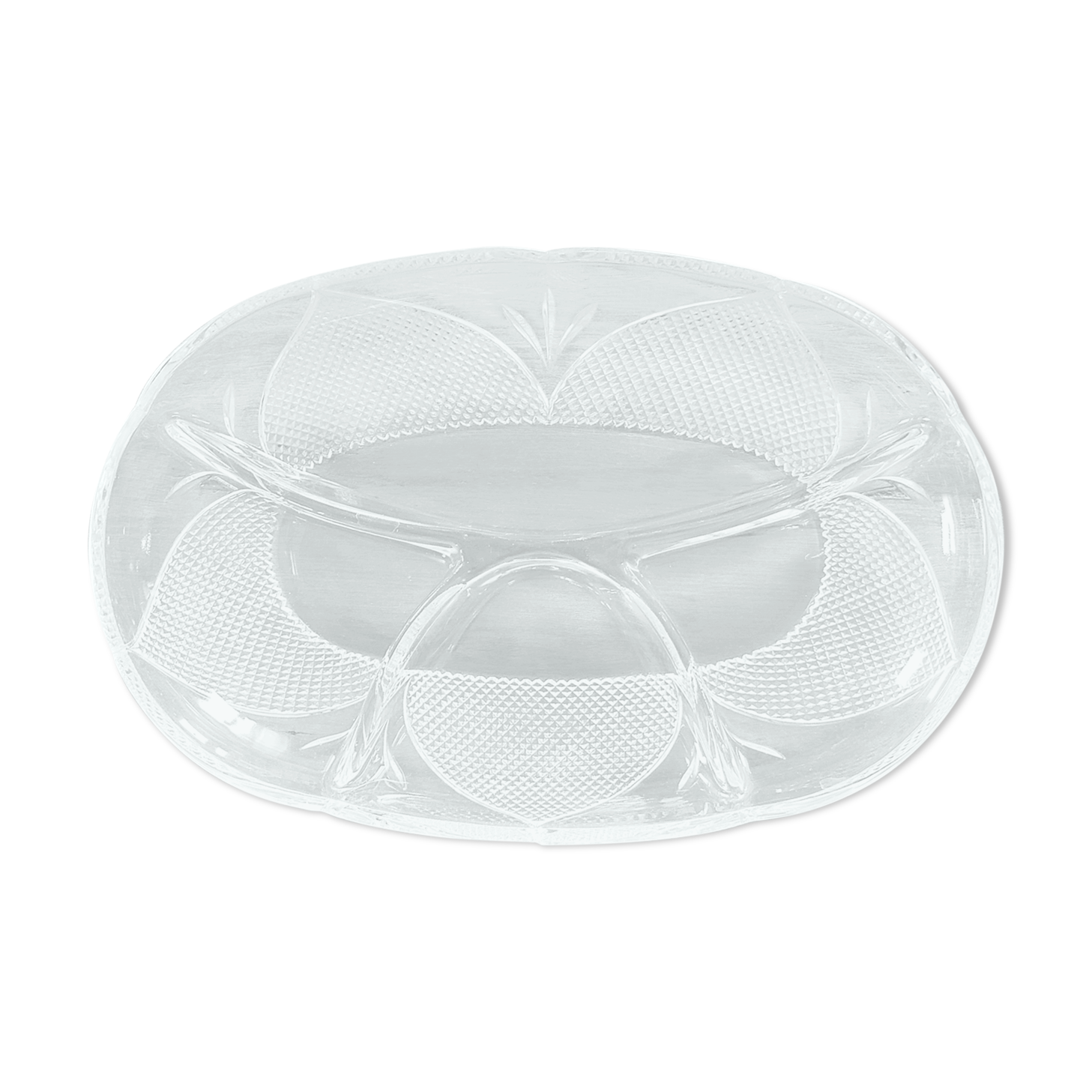 Compartmentalized chiseled glass dish