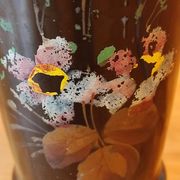 Vase en opaline noire