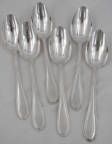 25-piece cutlery set François Frionnet in silver-plated metal, bead decoration.