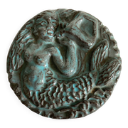 Boîte bonbonnière en céramique (grès) émaillée vert-bleu à décor d'une sirène Mi XXème