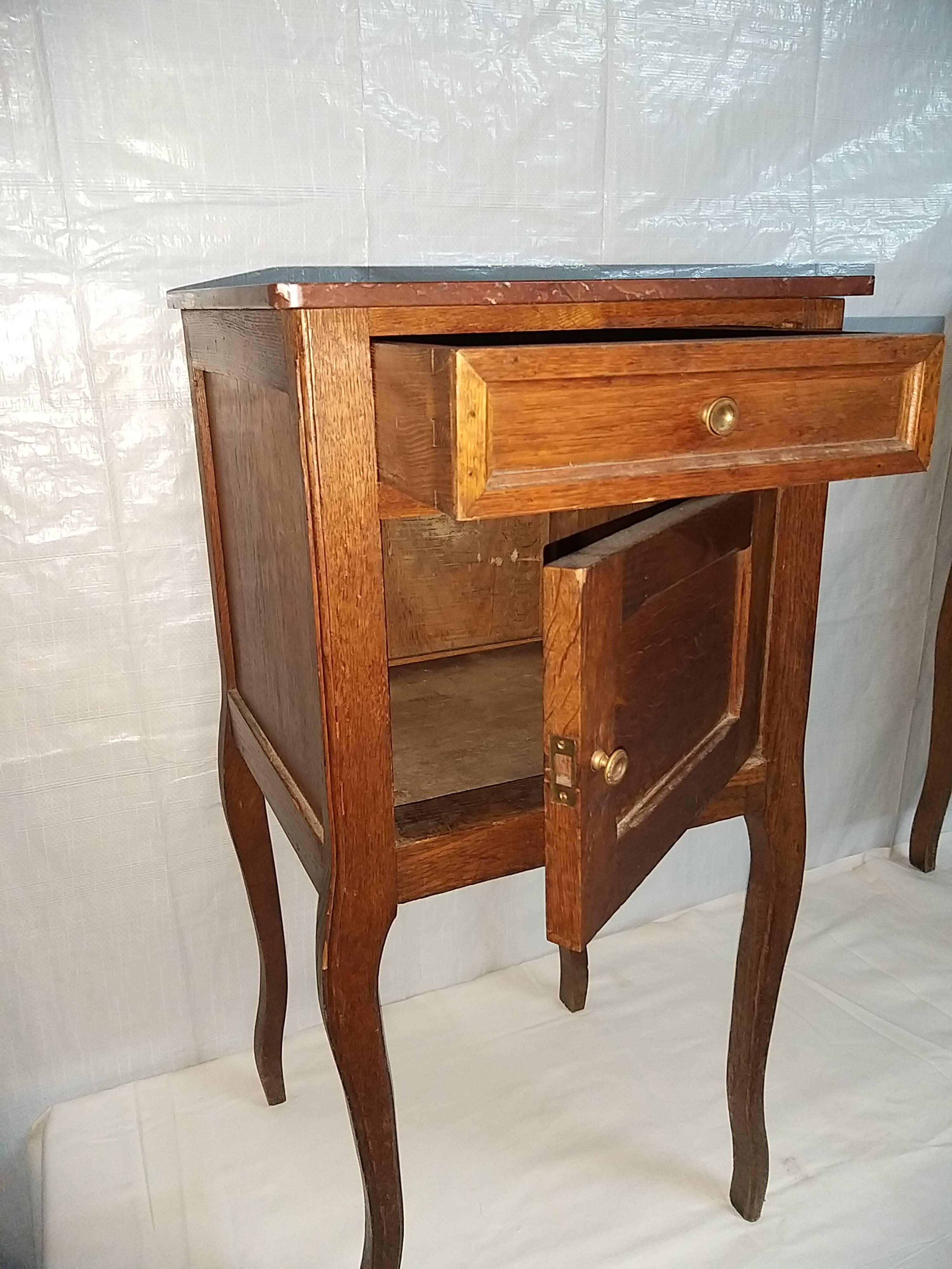 Bedside tables in oak with marble