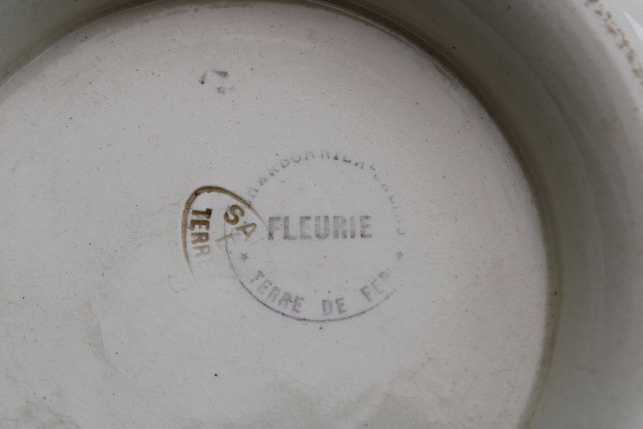 Coupe sur pied en faïence Terre de fer