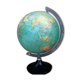 Globe Taride