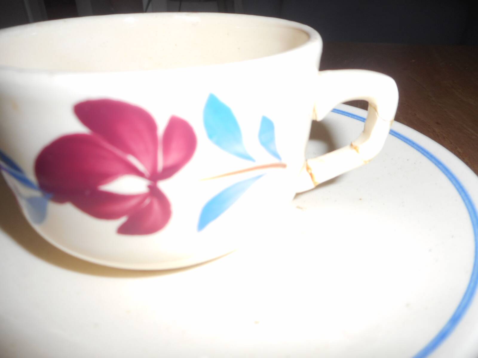 6 vintage Lunéville cups with saucers