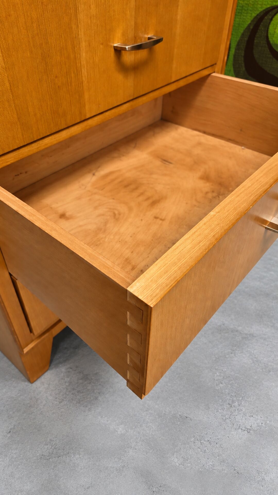 Vintage 1960s chest of drawers - 4 drawers - leg frame