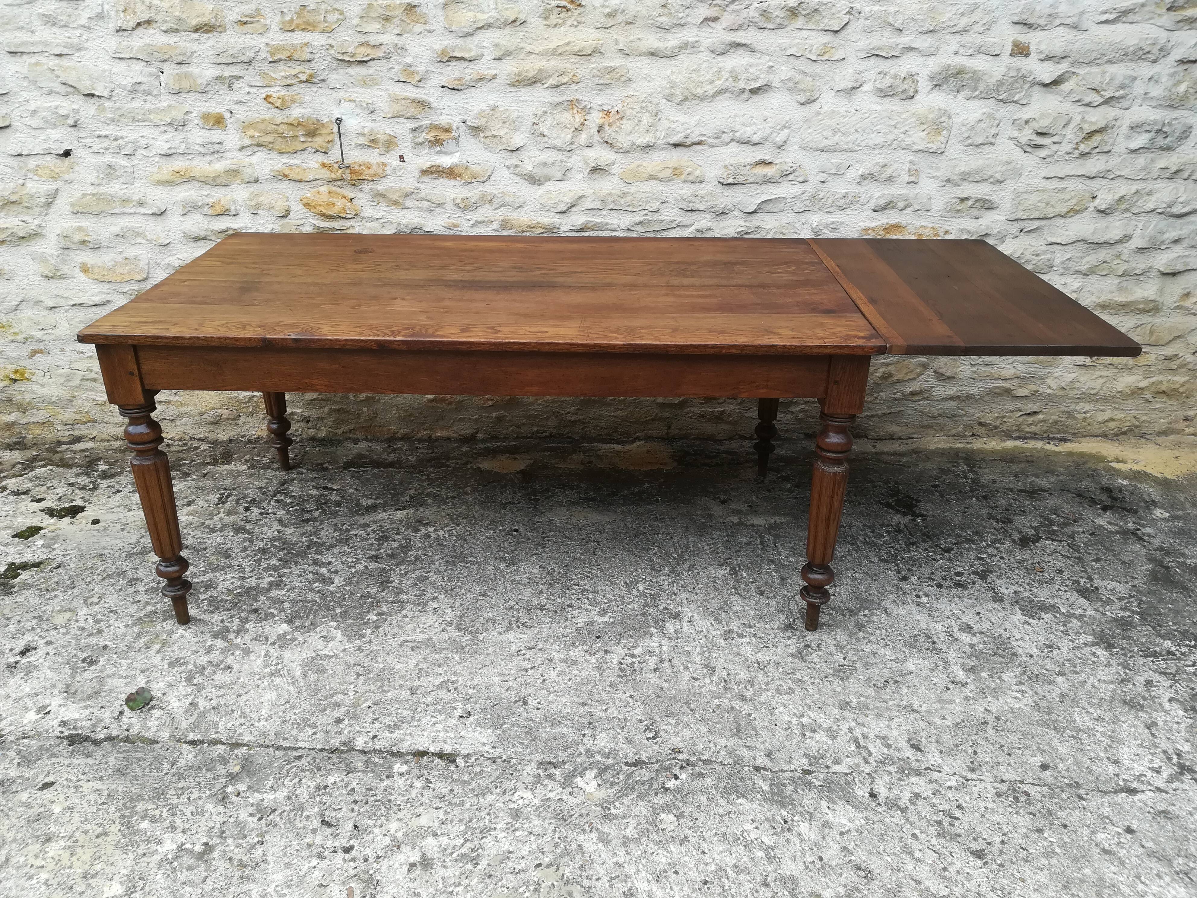 Oak farm table with two extensions