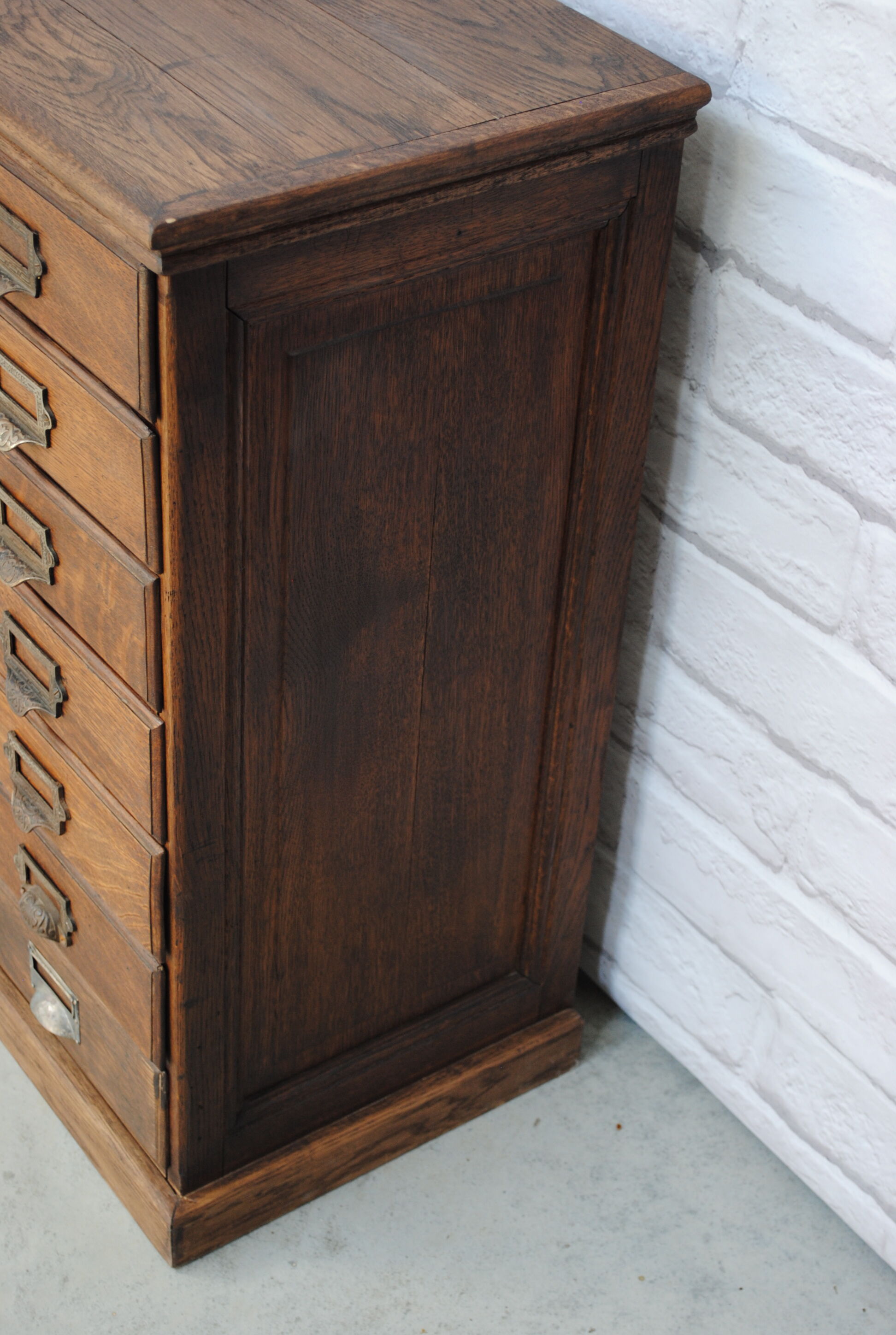 Chouanard notary cabinet