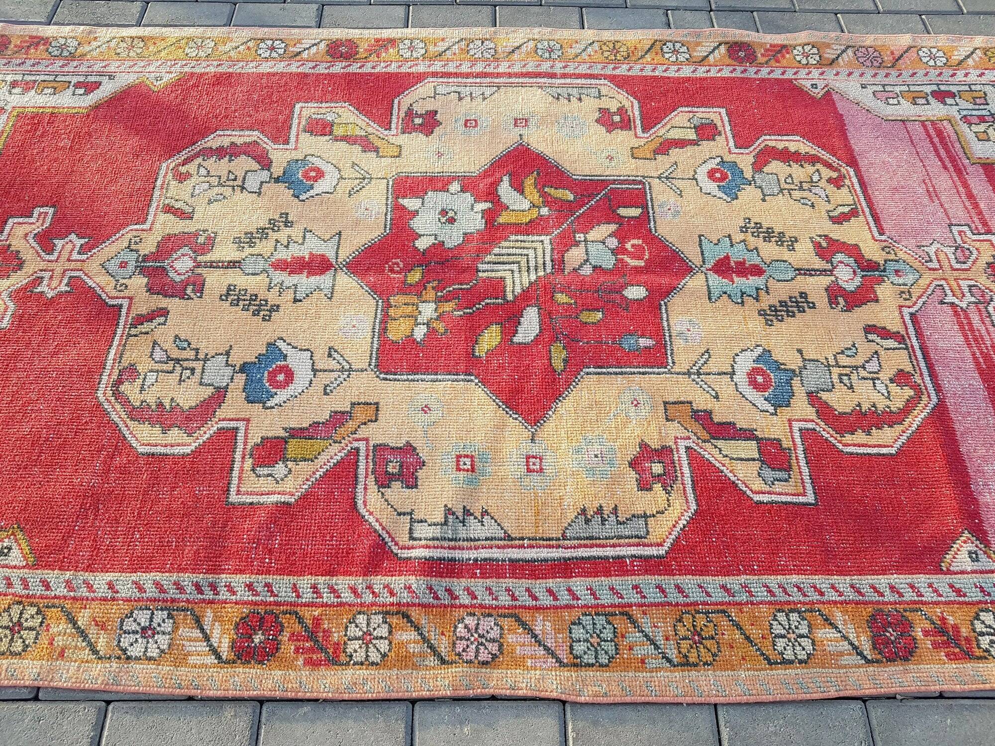 Vintage Turkish handmade rug 143x273 cm
