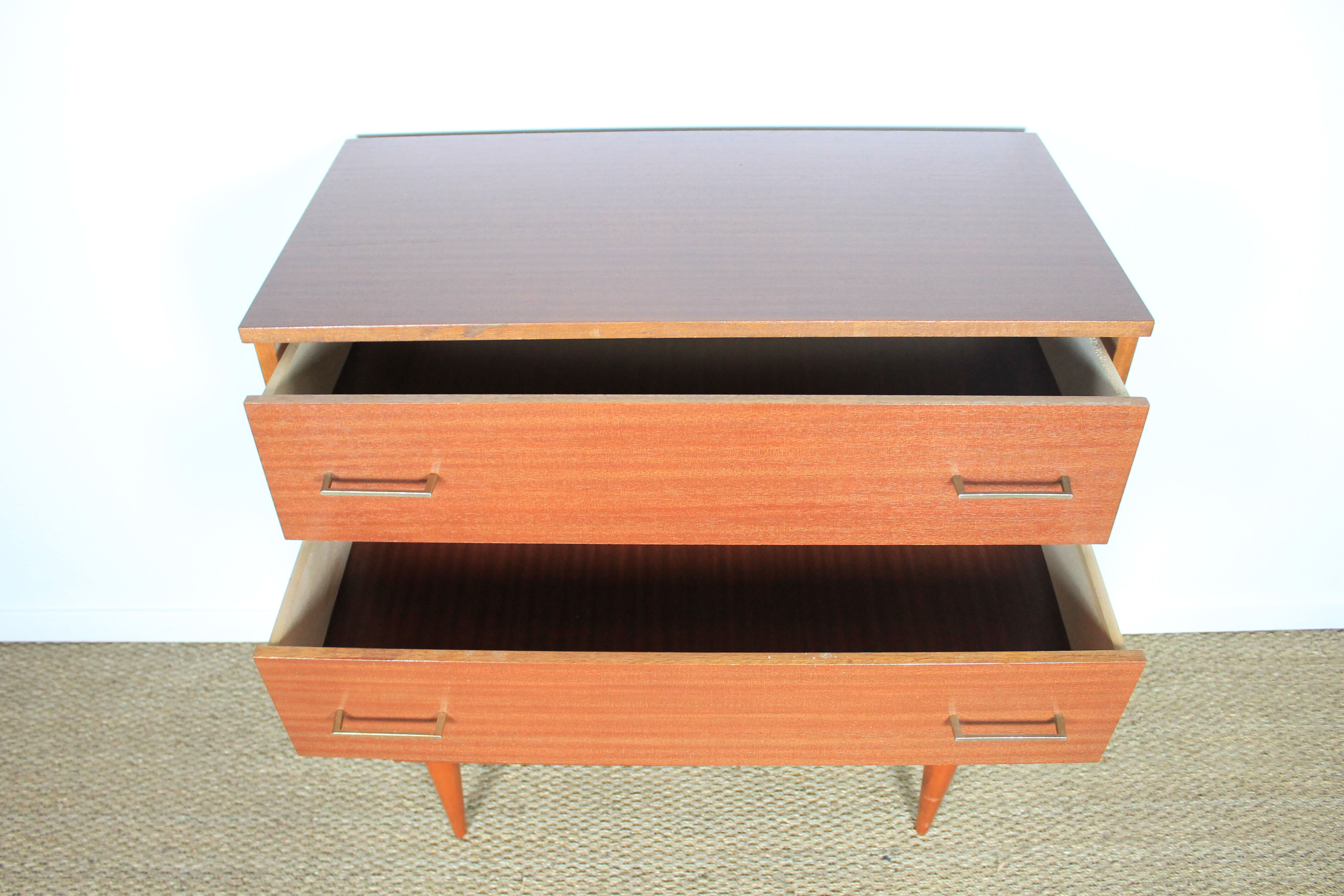 Commode vintage