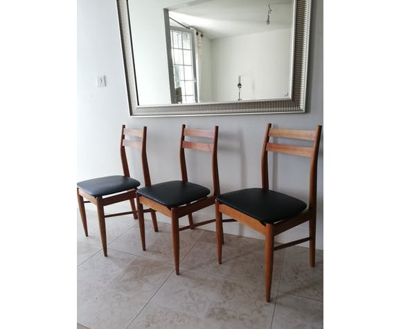 Lot of 3 vintage chairs