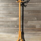 Simple baumann light parrot coat rack