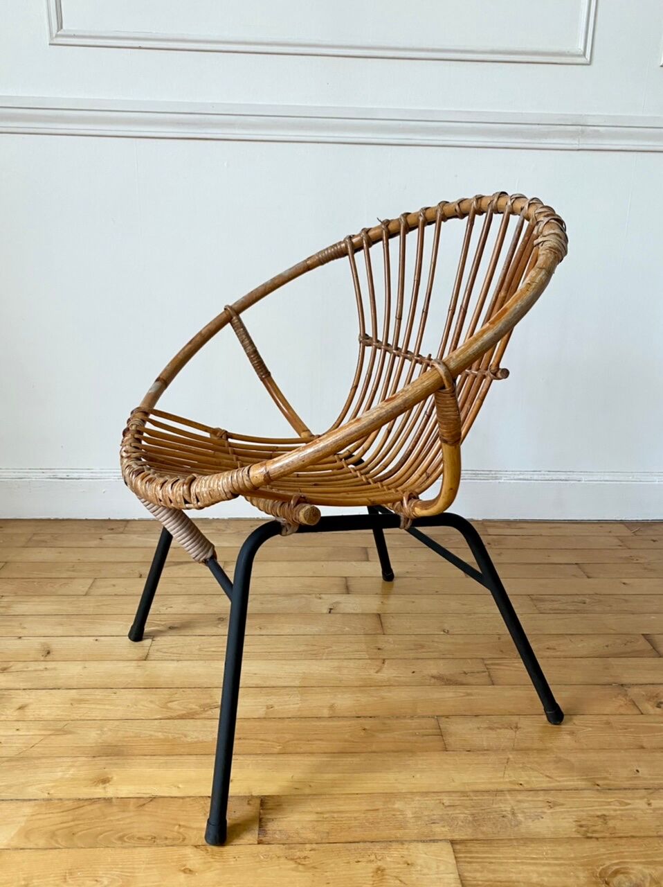 Rattan basket chair