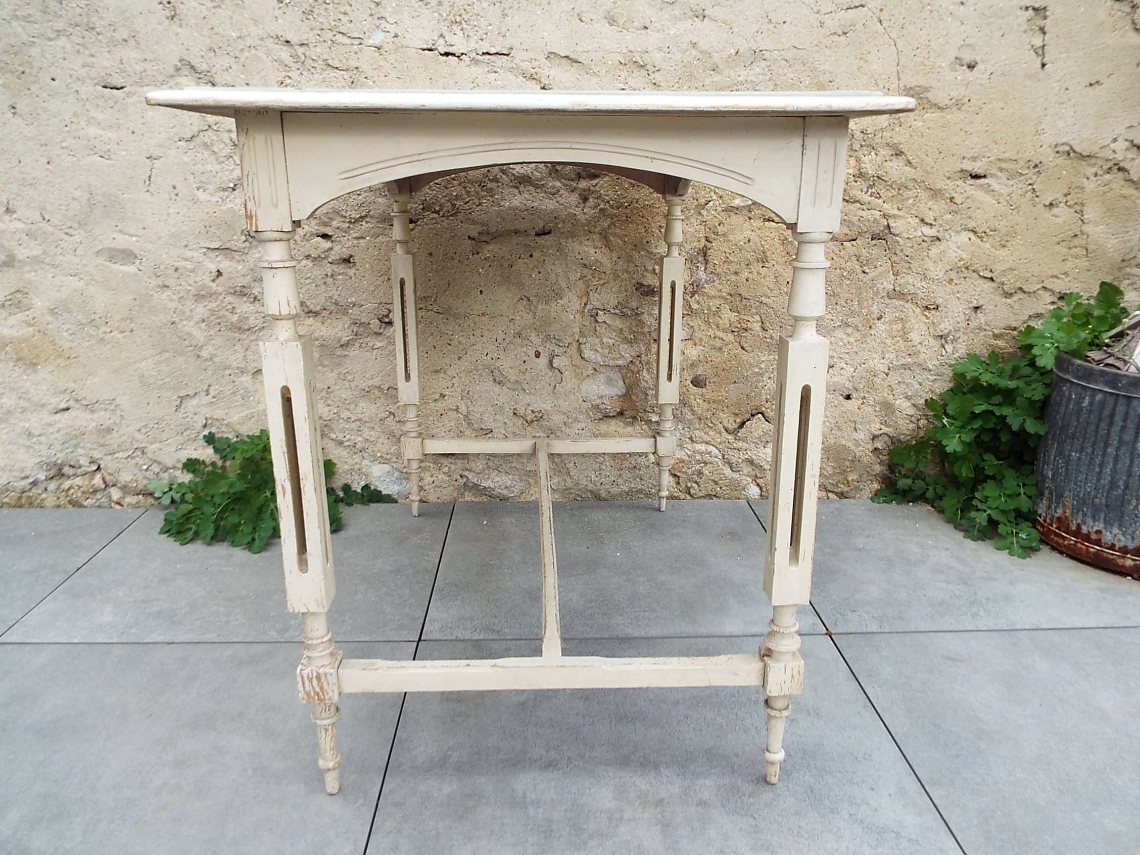 Art Deco table