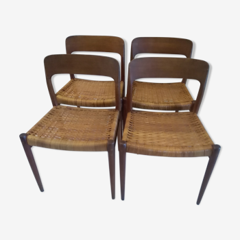 Suite de 4 chaises scandinave du designer Niels Otto Moller 1960