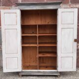 Armoire (étagères et/ ou penderie)