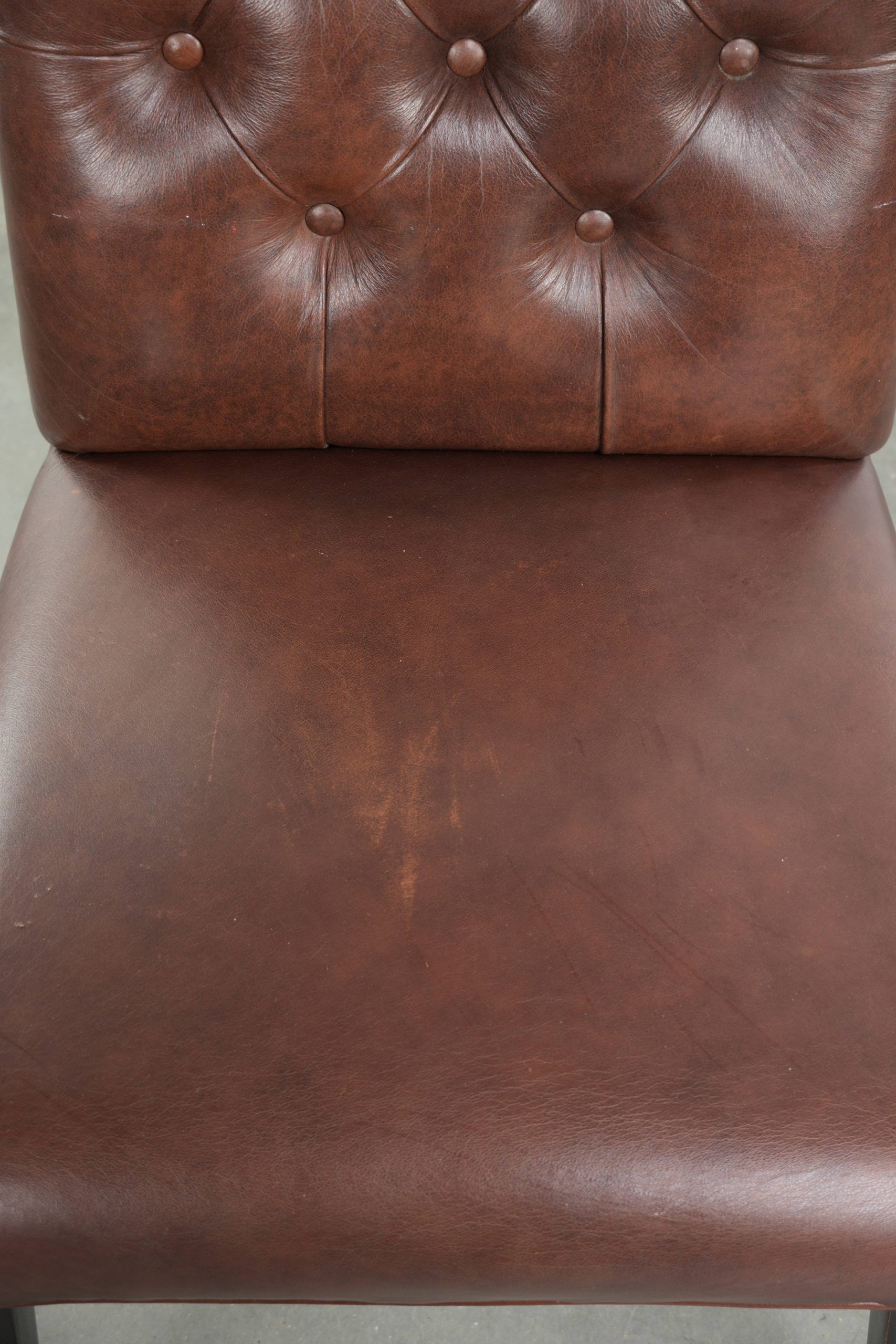 Set of 6 cognac-coloured cow leather Chesterfield dining chairs