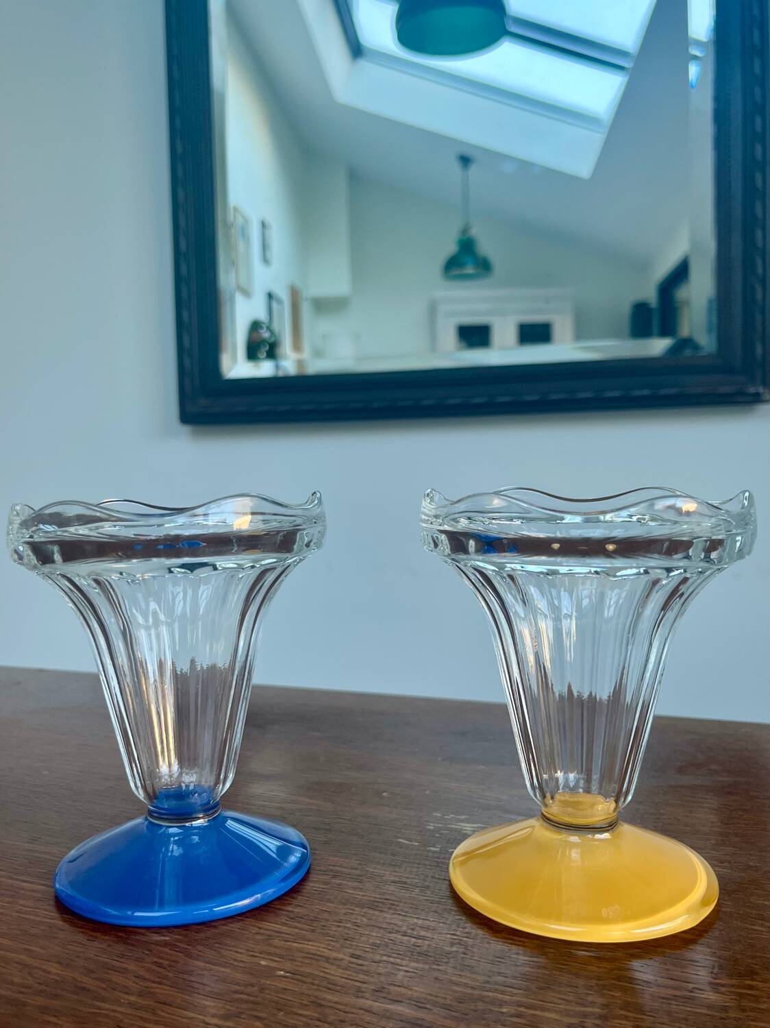 Set of 8 glass ice cream bowls