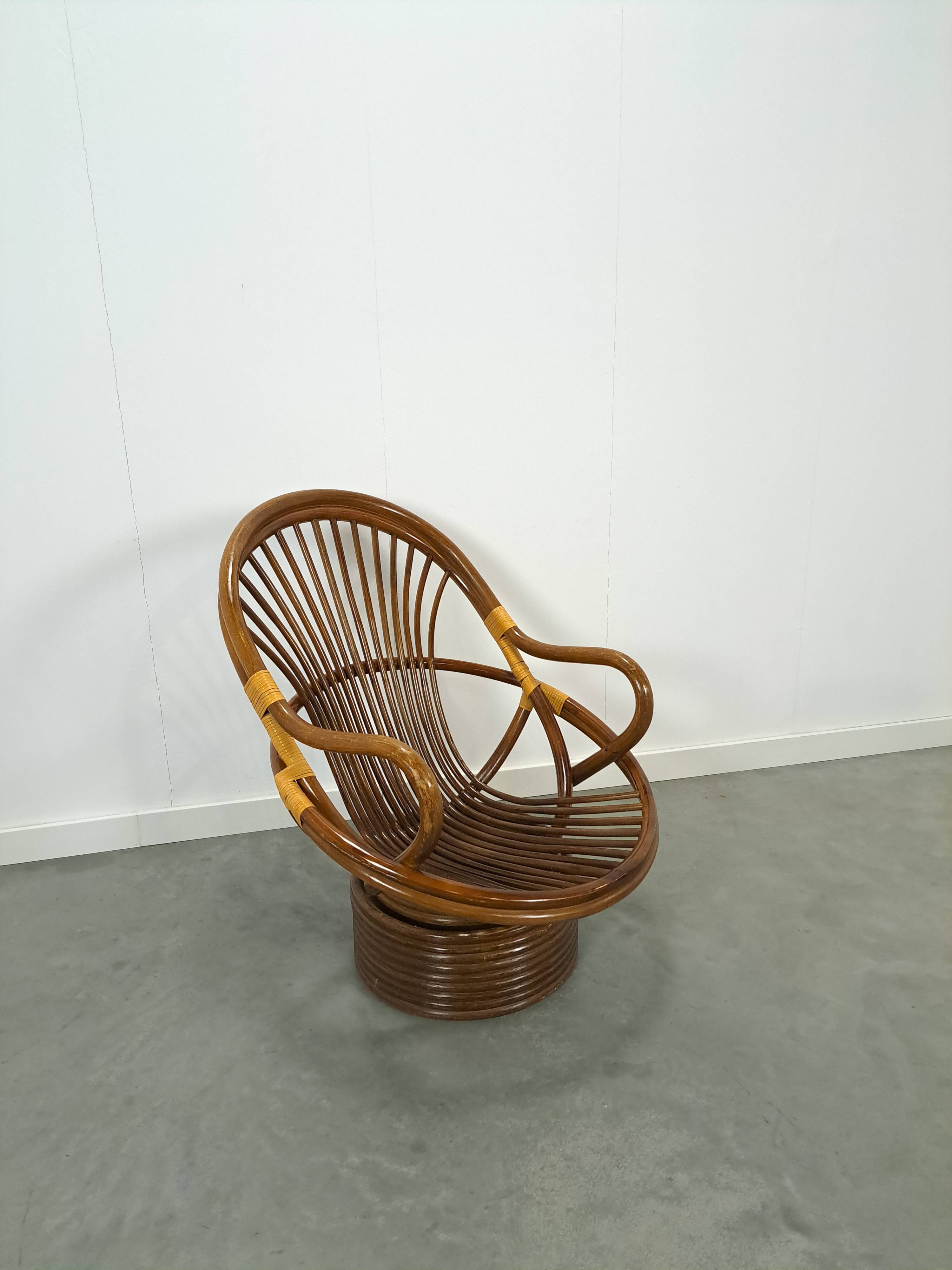 Rotan manou draai stoel