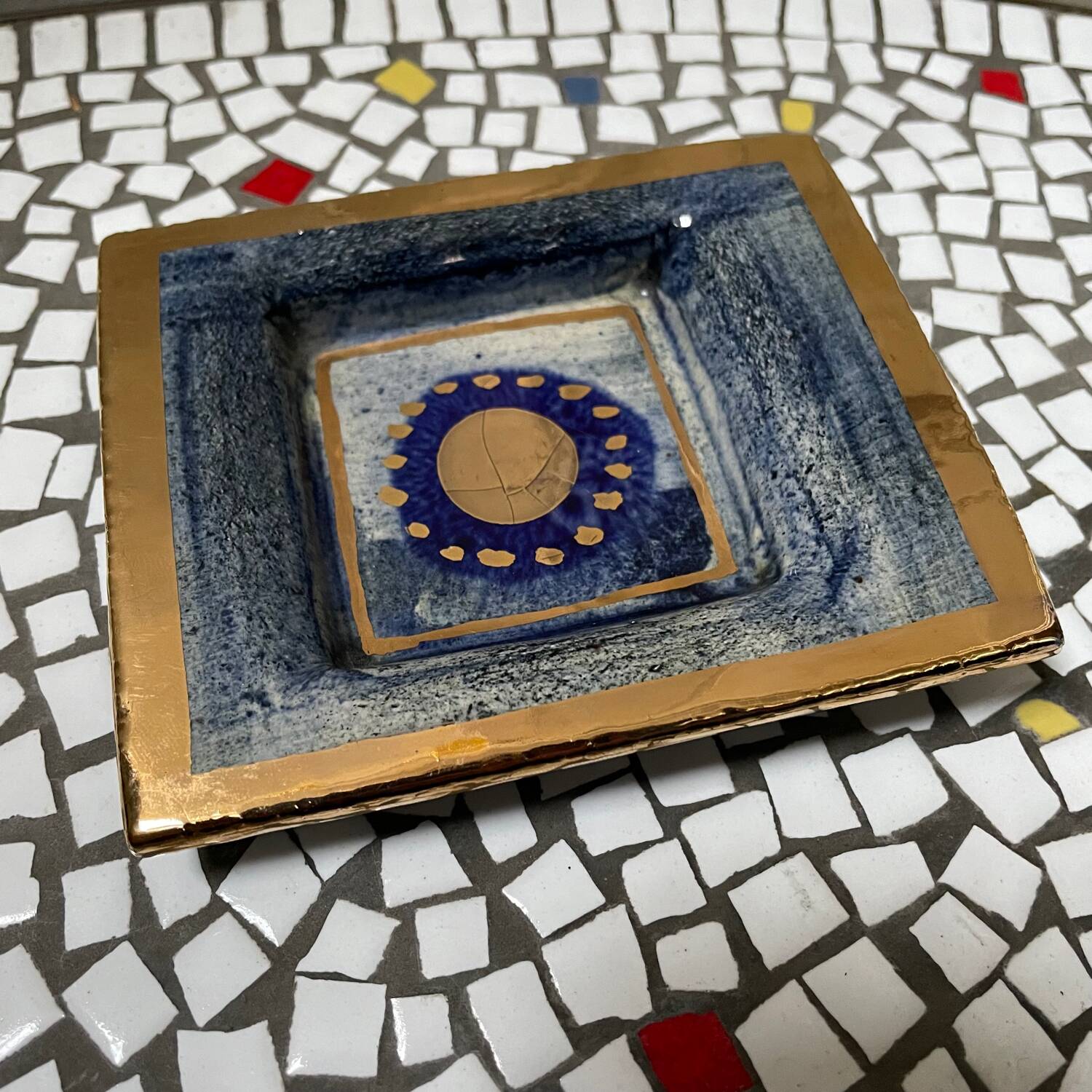 Ashtray or pocket emptier by the ceramicist Georges Pelletier