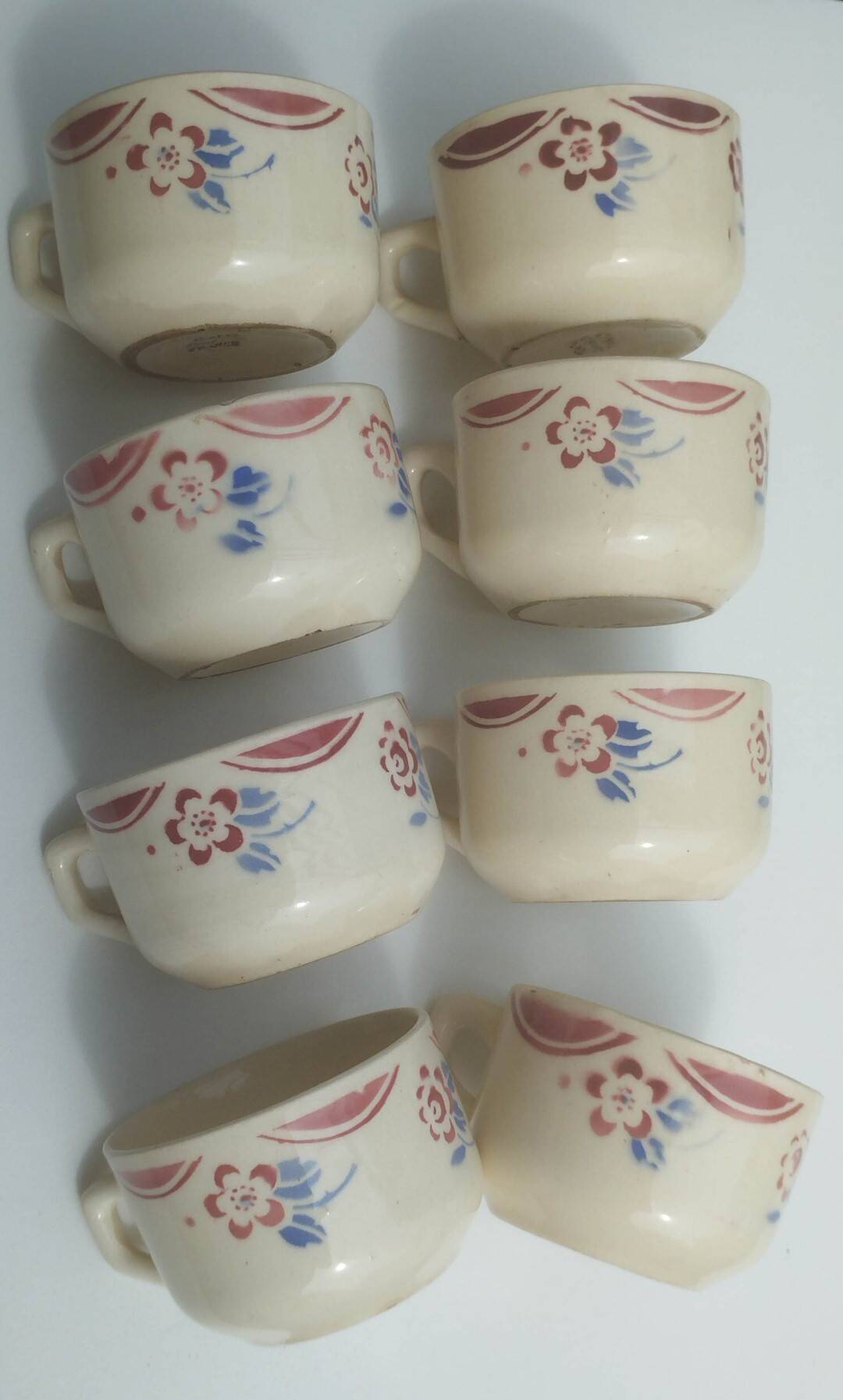 Lot of 8 Lunéville cups