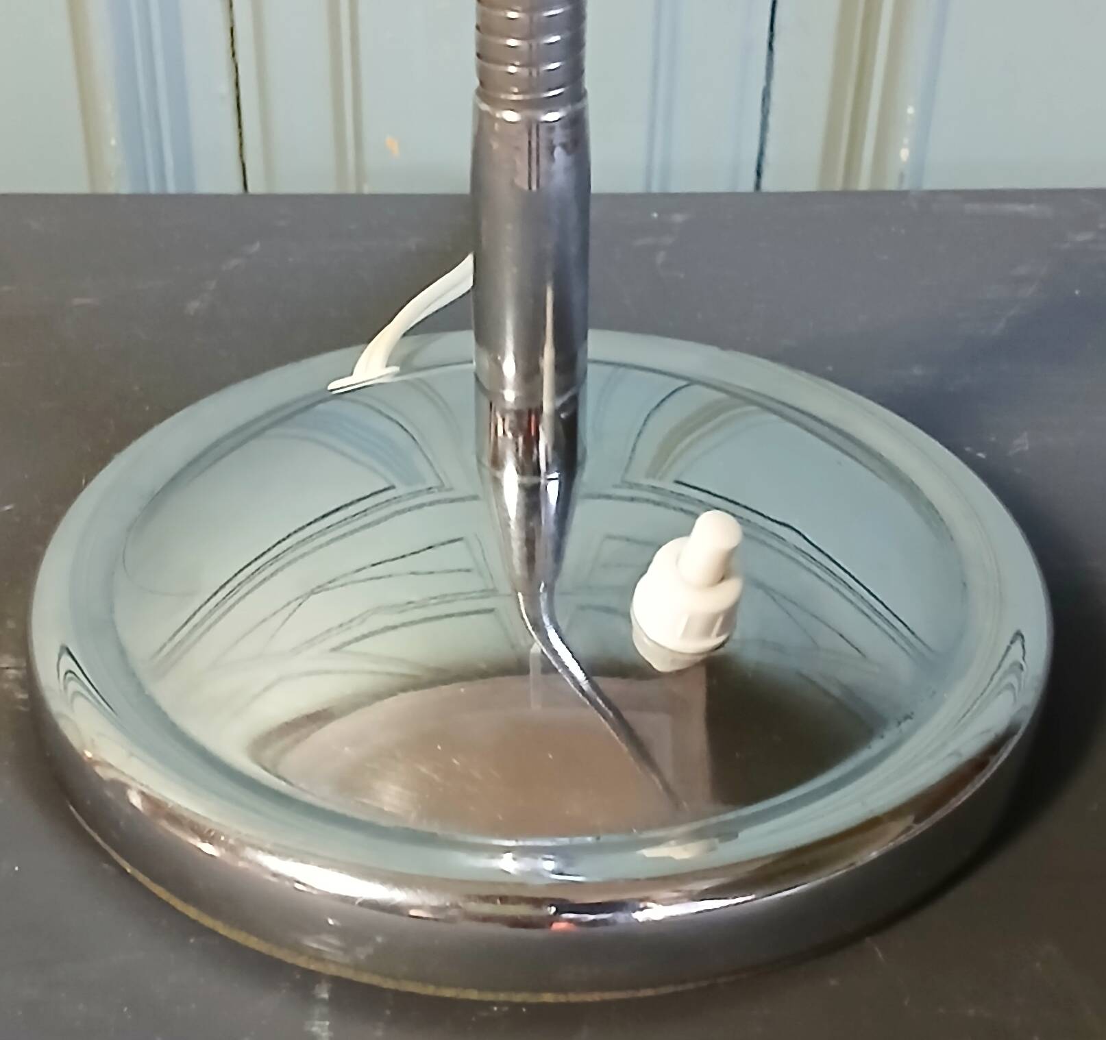 Articulated desk lamp in chrome metal, circa 1960.