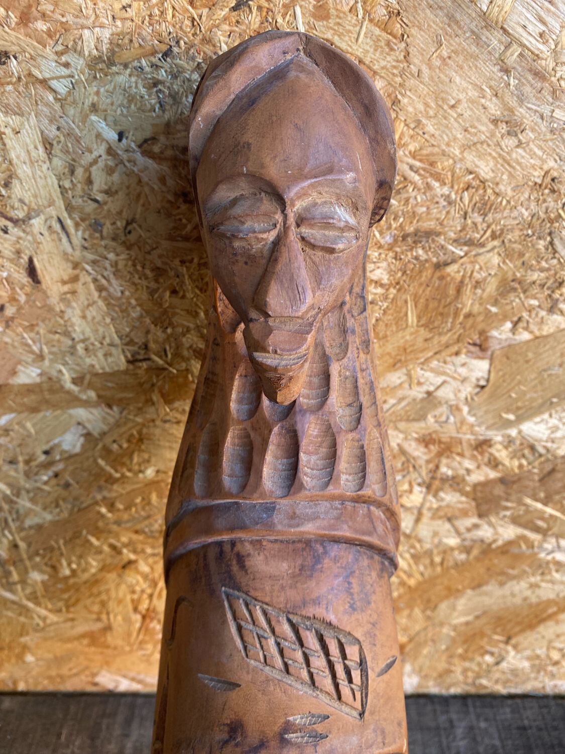 Sculpture African Mask Handcrafted Carved Wood Vintage #D882