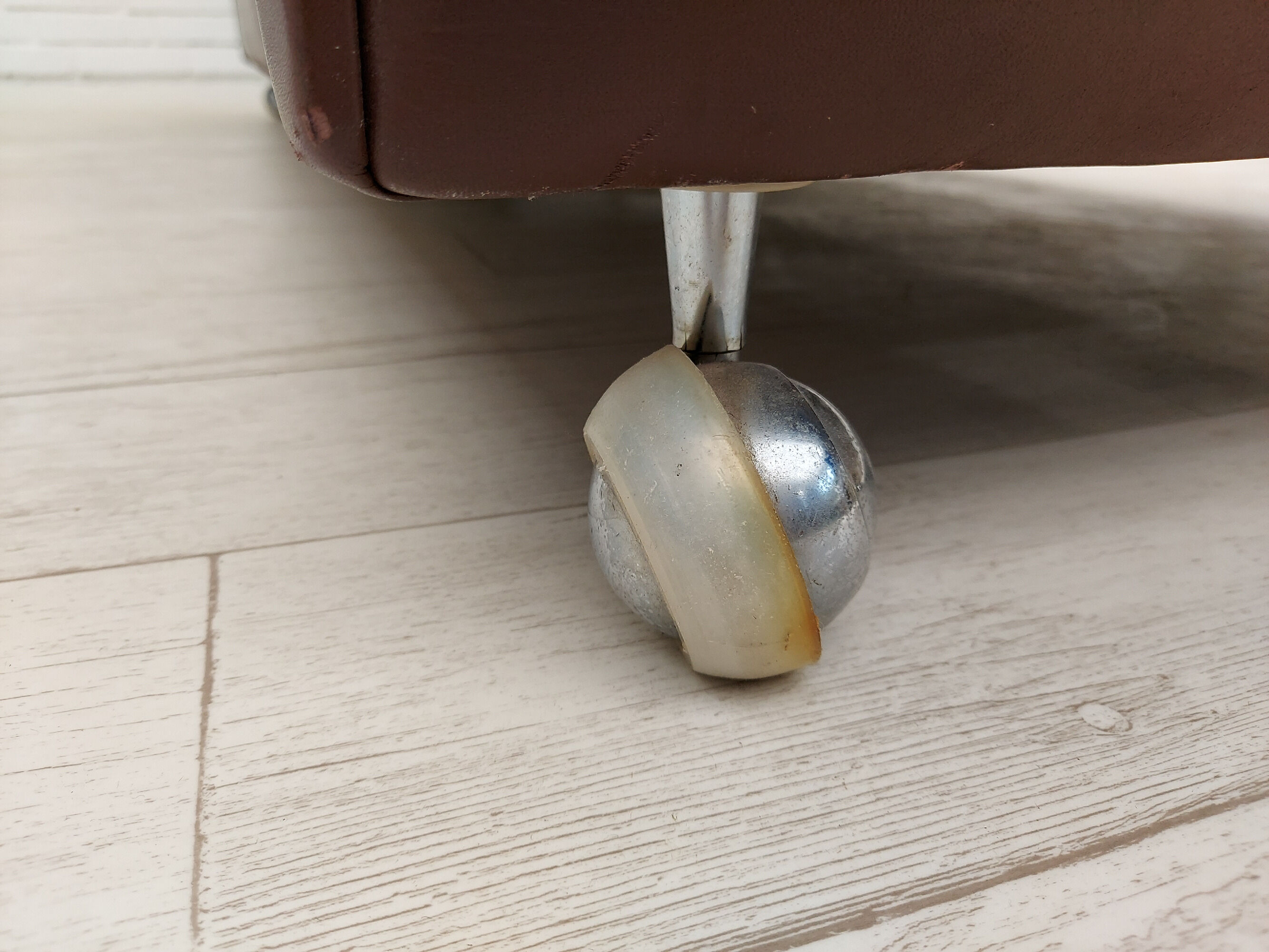 Danish 3-seater sofa, 70s, leather, original good condition