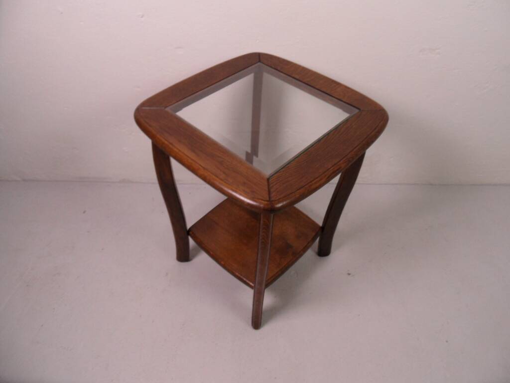 Vintage oak sidetable