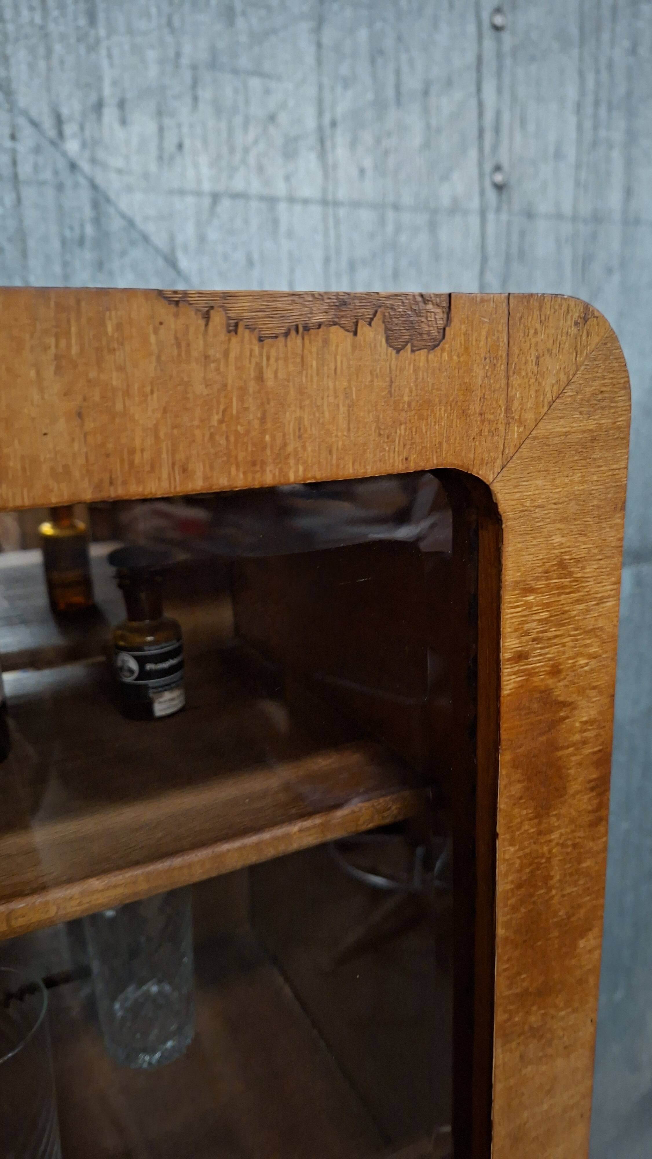 Art Deco bar cabinet / cocktail cabinet / vintage sideboard