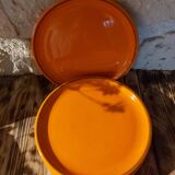 Flat plates orange with brown edging