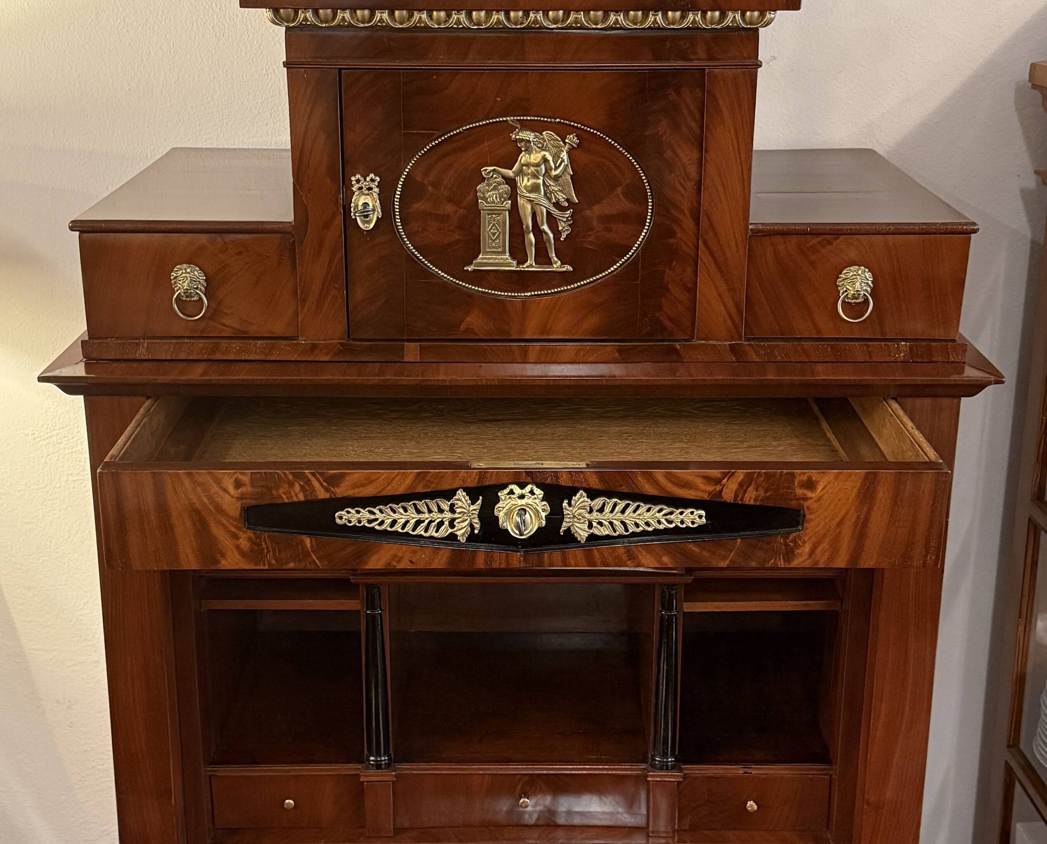 Secrétaire à abattant néoclassique en acajou, vers 1780