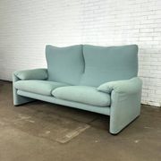 Canapé Cassina Maralunga turquoise / vert conçu par Vico Magistretti