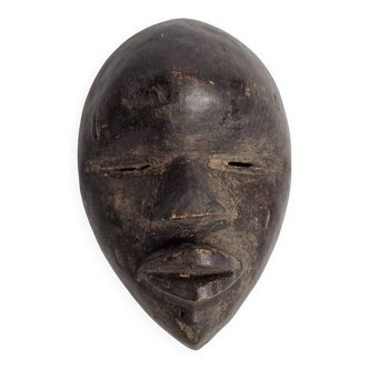 Passport mask, Dan in patinated wood – Ivory Coast, 20th century, 13 cm