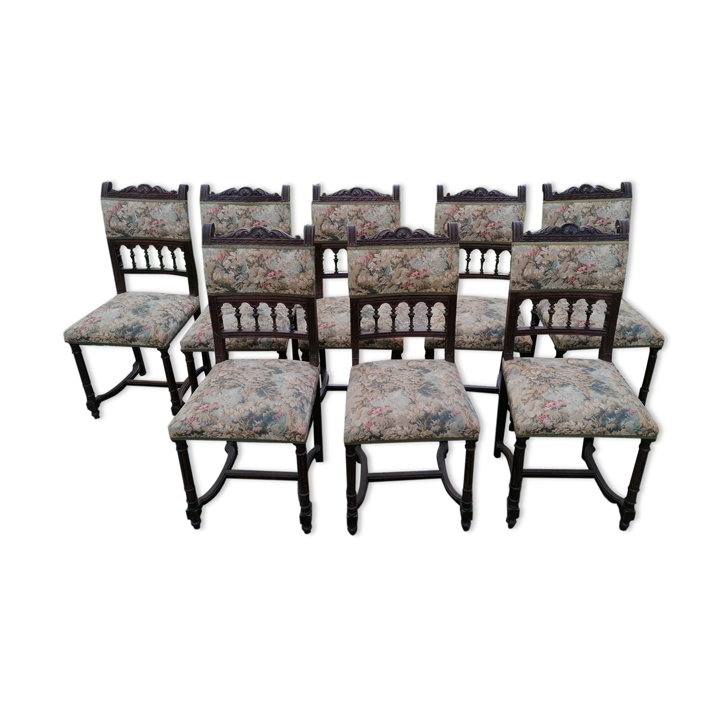 8 henri chairs