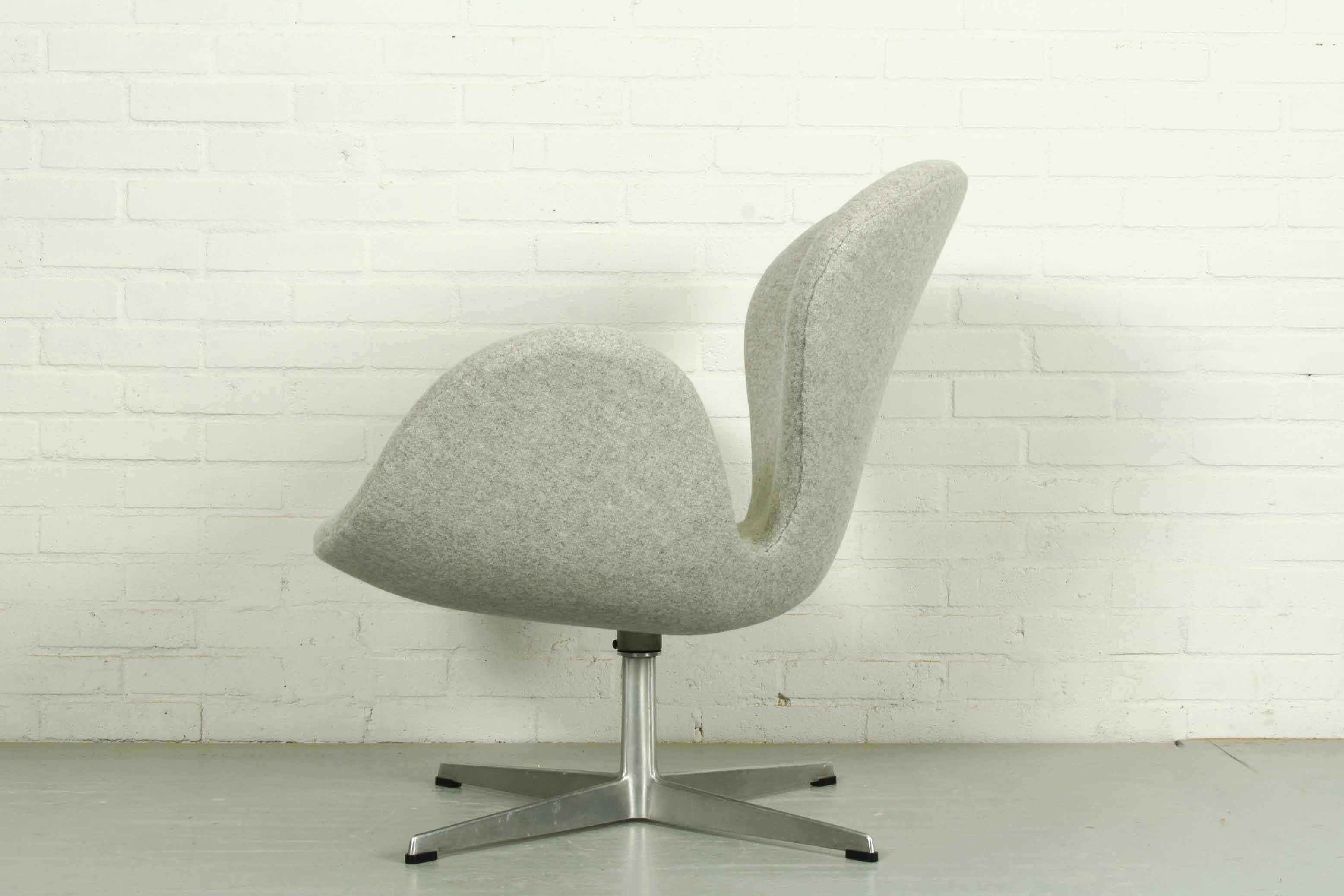 Swan Chair par Arne Jacobsen pour Fritz Hansen, années 1960