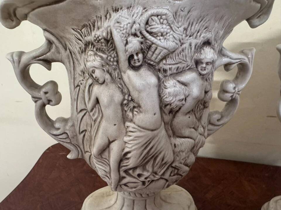 Three-piece ceramic garniture with neo-classical decoration – 20th century