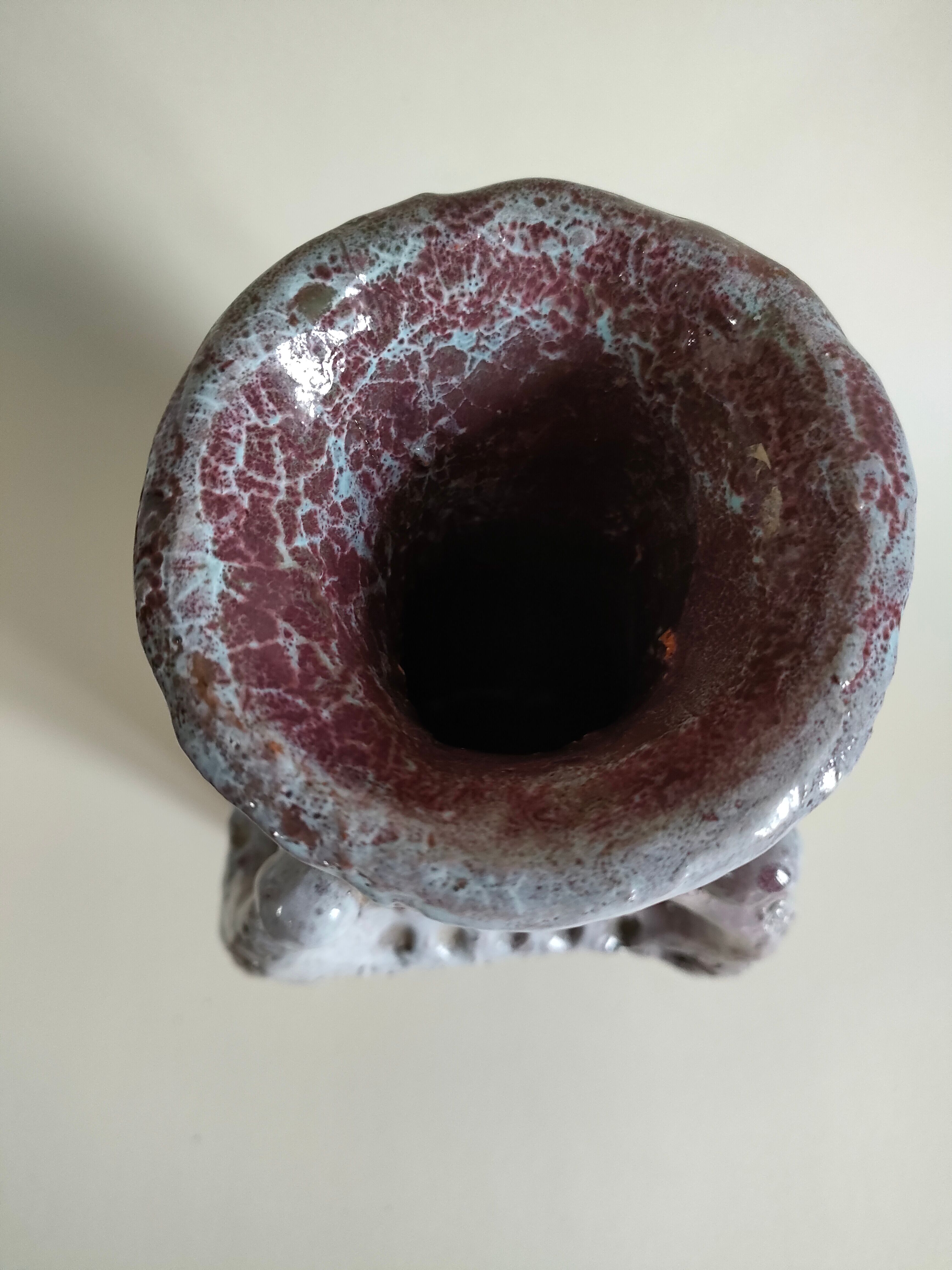 Sculpture vase