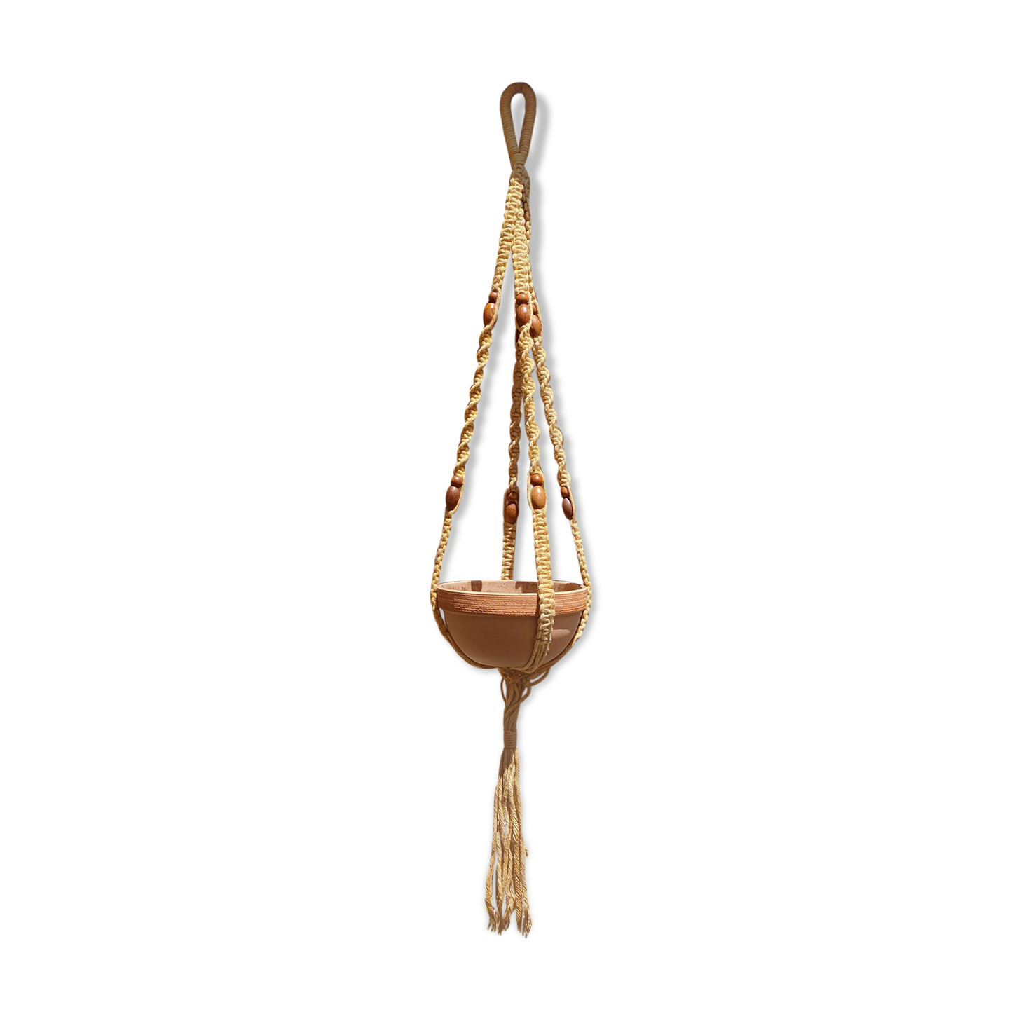 Suspension in macramé