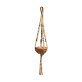 Suspension in macramé