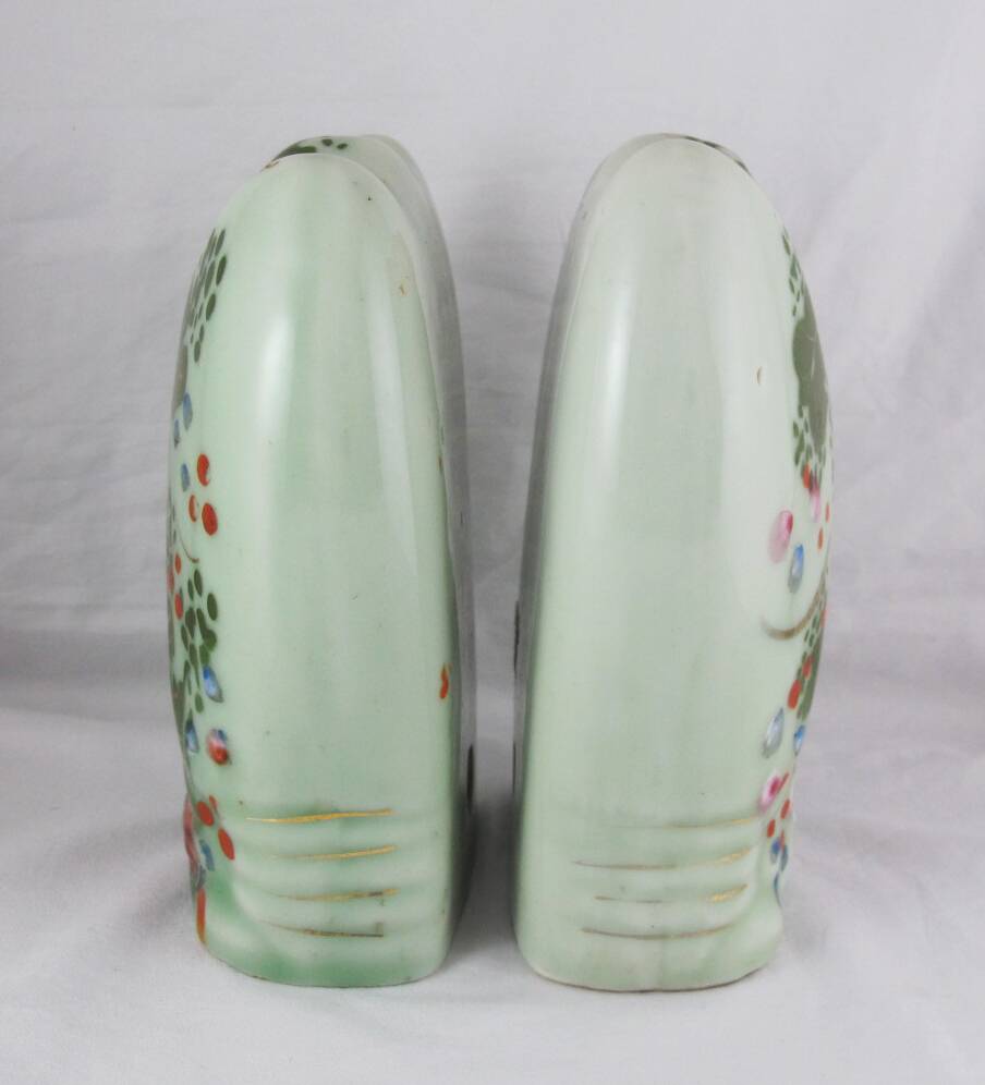Paire de vases muraux céladon asiatiques, fin 19è siècle