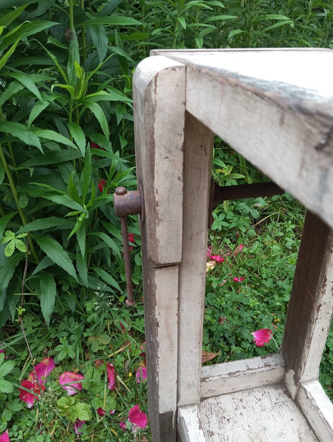 Old children's workbench