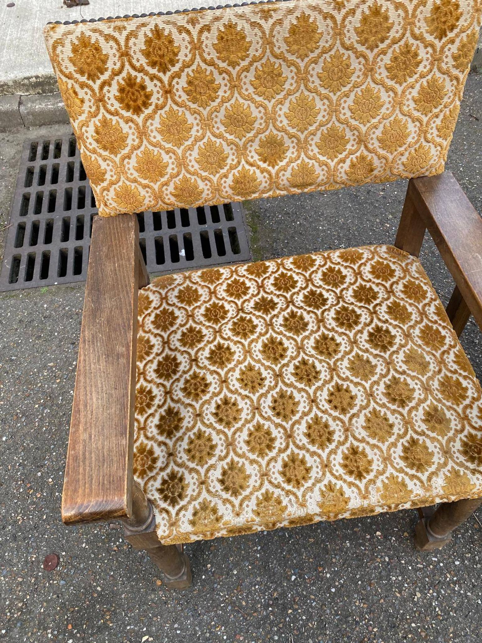 2 Henri II armchairs in solid wood and yellow-beige velvet.